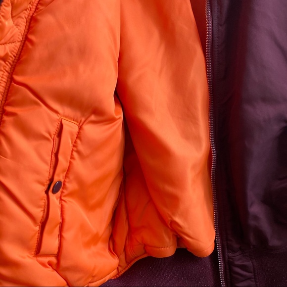 Bomber jacket - Picture 3 of 3